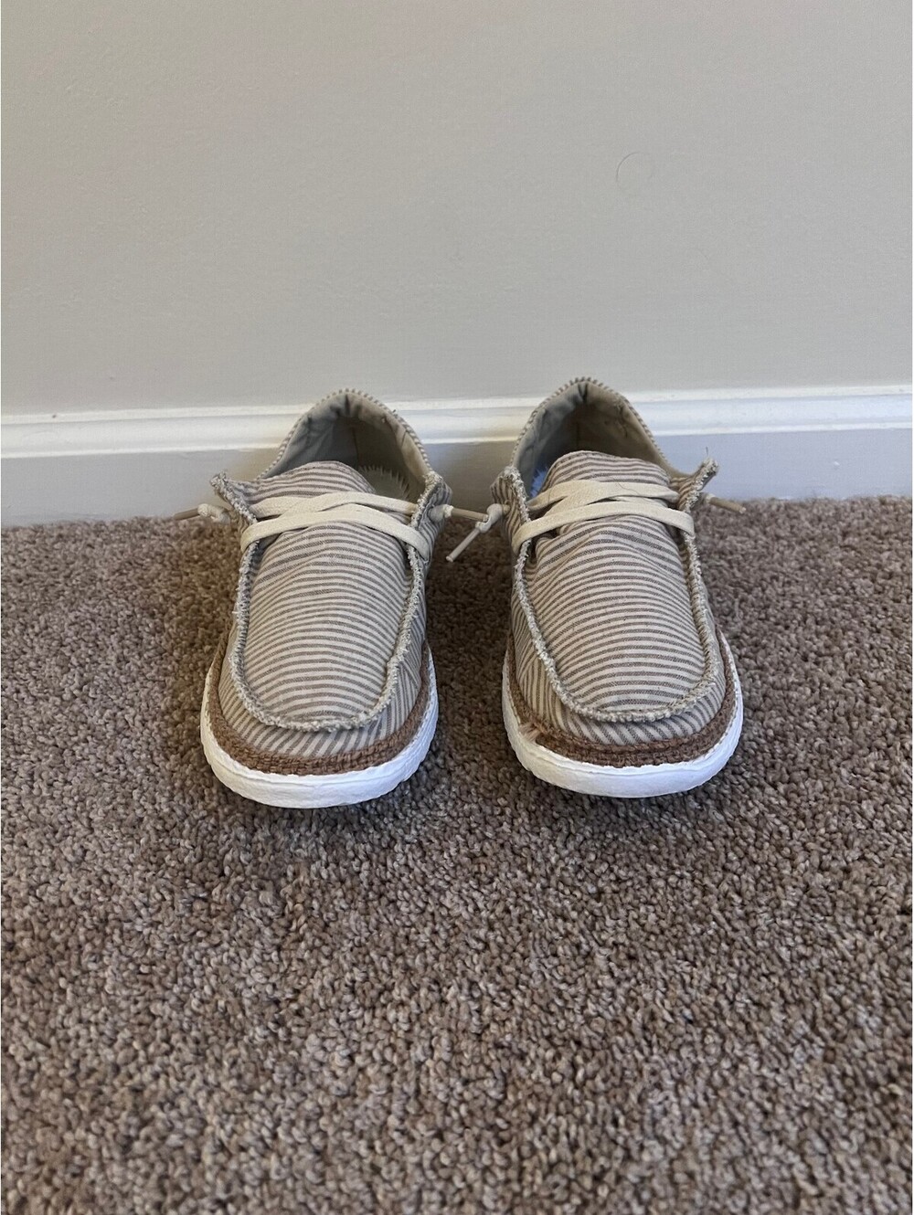 Hey Dude Wendy Chambray Striped Tan womens shoes size 6